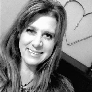 Meet your Posher, Lee-anne